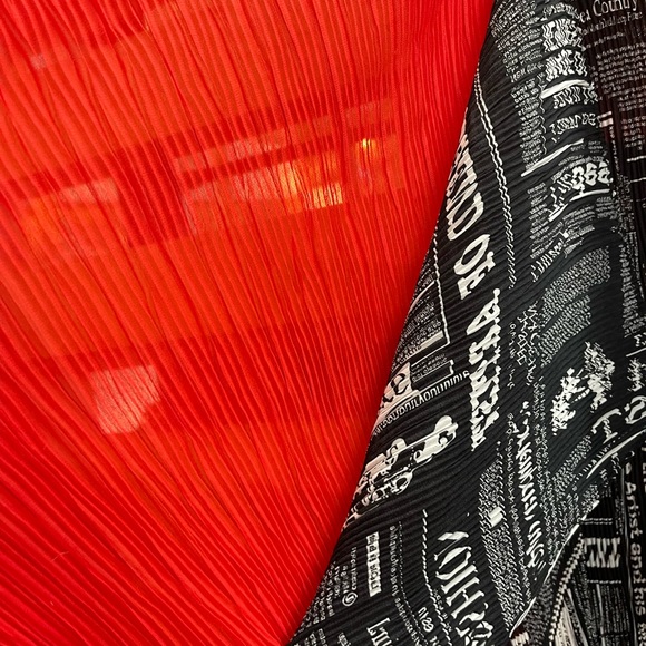 NWT Reversable Pleated Vest A282AC - Picture 5 of 10